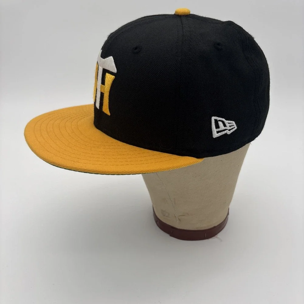 Hanshin Tigers Japan New Era 59Fifty hat 7 1/4 fitted